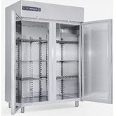 (1050000999) 2 Solid Door Upright Chiller with 3 Shelf Each Door -Performance 1400 TN MONO.